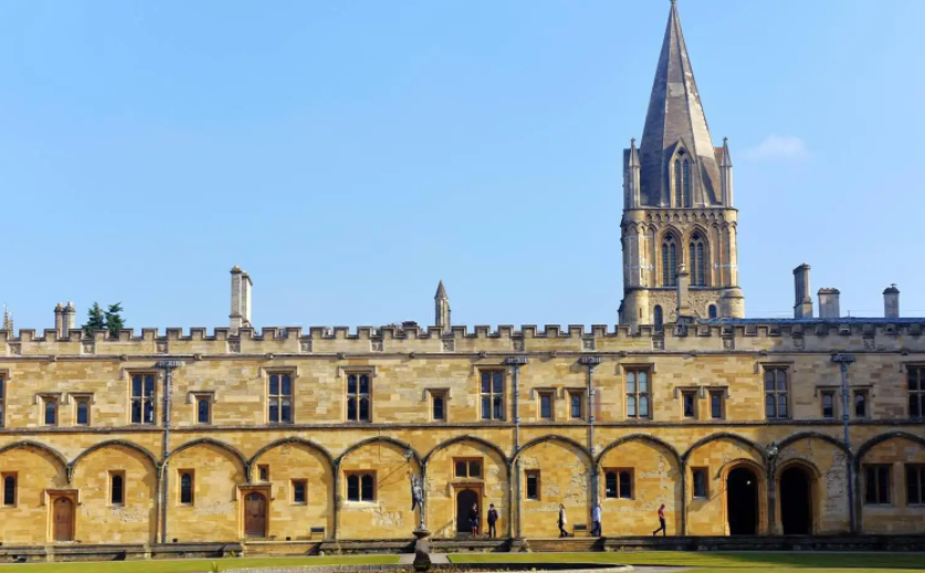 英國留學(xué)牛津大學(xué)
