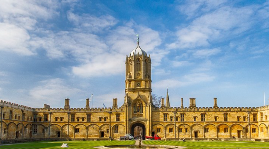 英國牛津大學