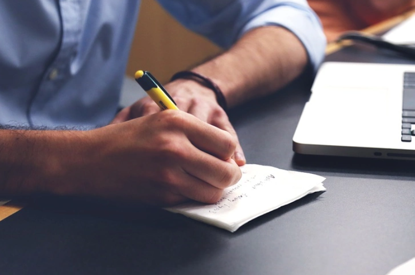 如何撰寫雅思作文的精彩開頭與結尾?