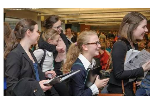 特朗普再增關稅?!沖擊赴美留學生群體!